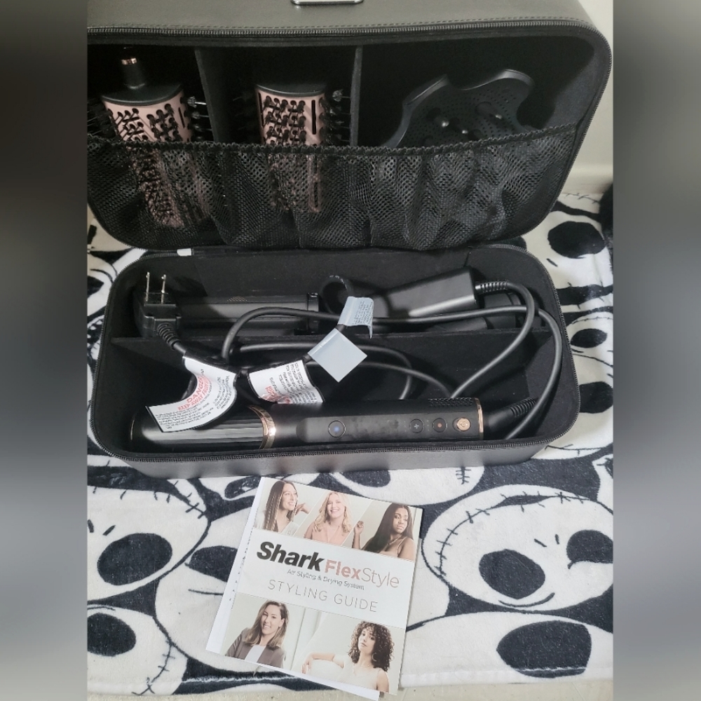 Shark Flexstyle Black & Rose Gold (LIKE NEW)(READ DESCRIPTION)